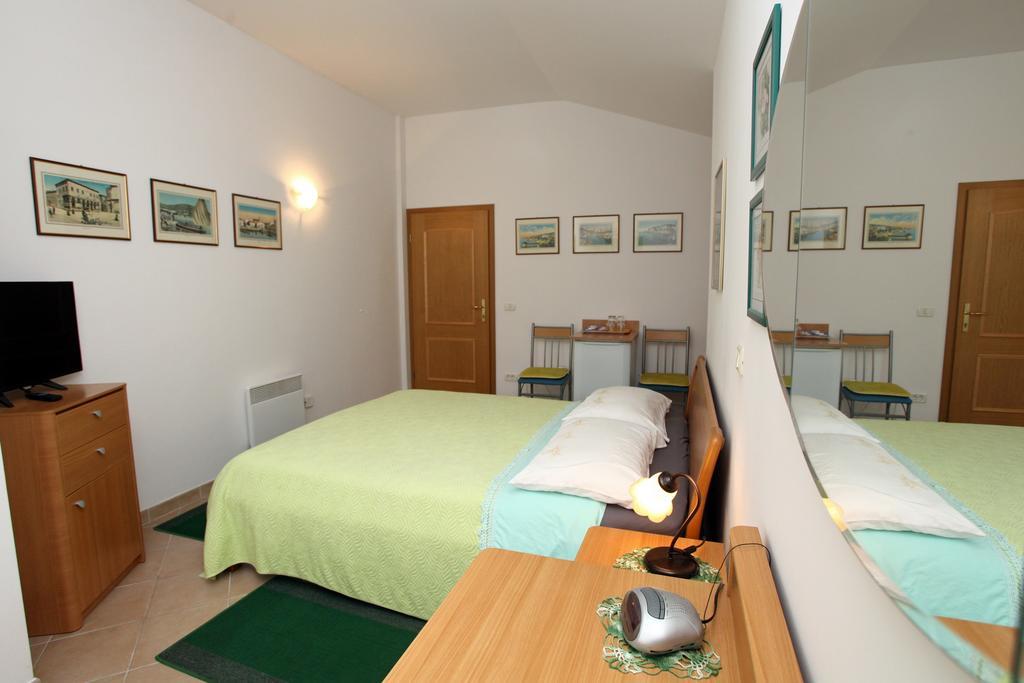 Parenzana Sea View Apartments Sk Portoroz Luaran gambar