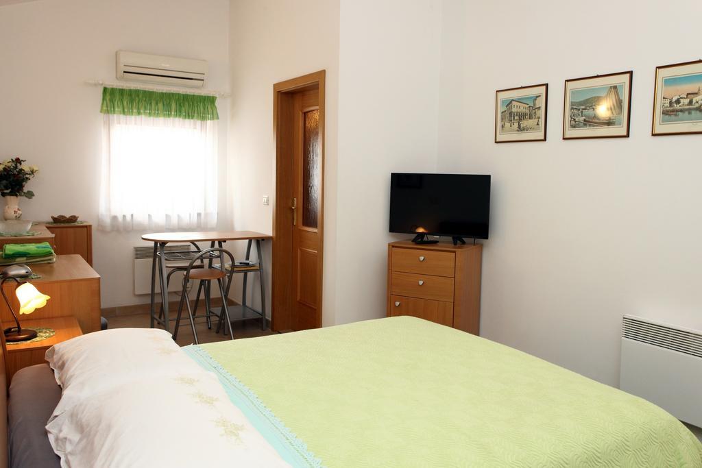 Parenzana Sea View Apartments Sk Portoroz Luaran gambar