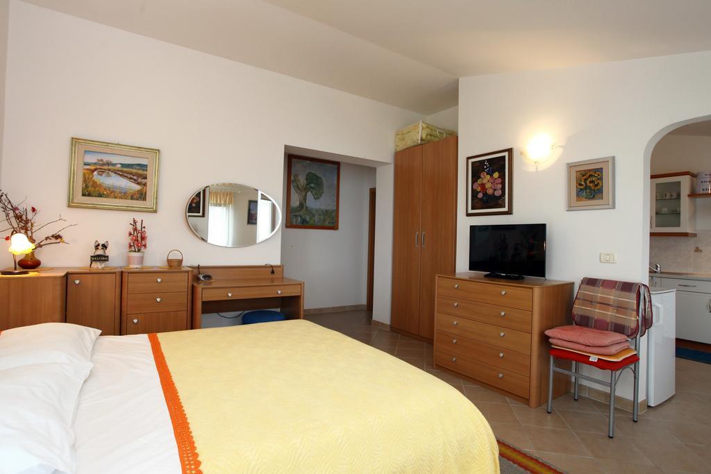 Parenzana Sea View Apartments Sk Portoroz Luaran gambar