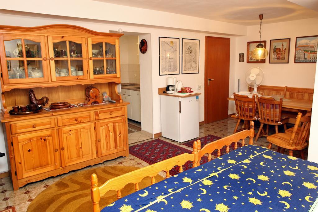 Parenzana Sea View Apartments Sk Portoroz Luaran gambar